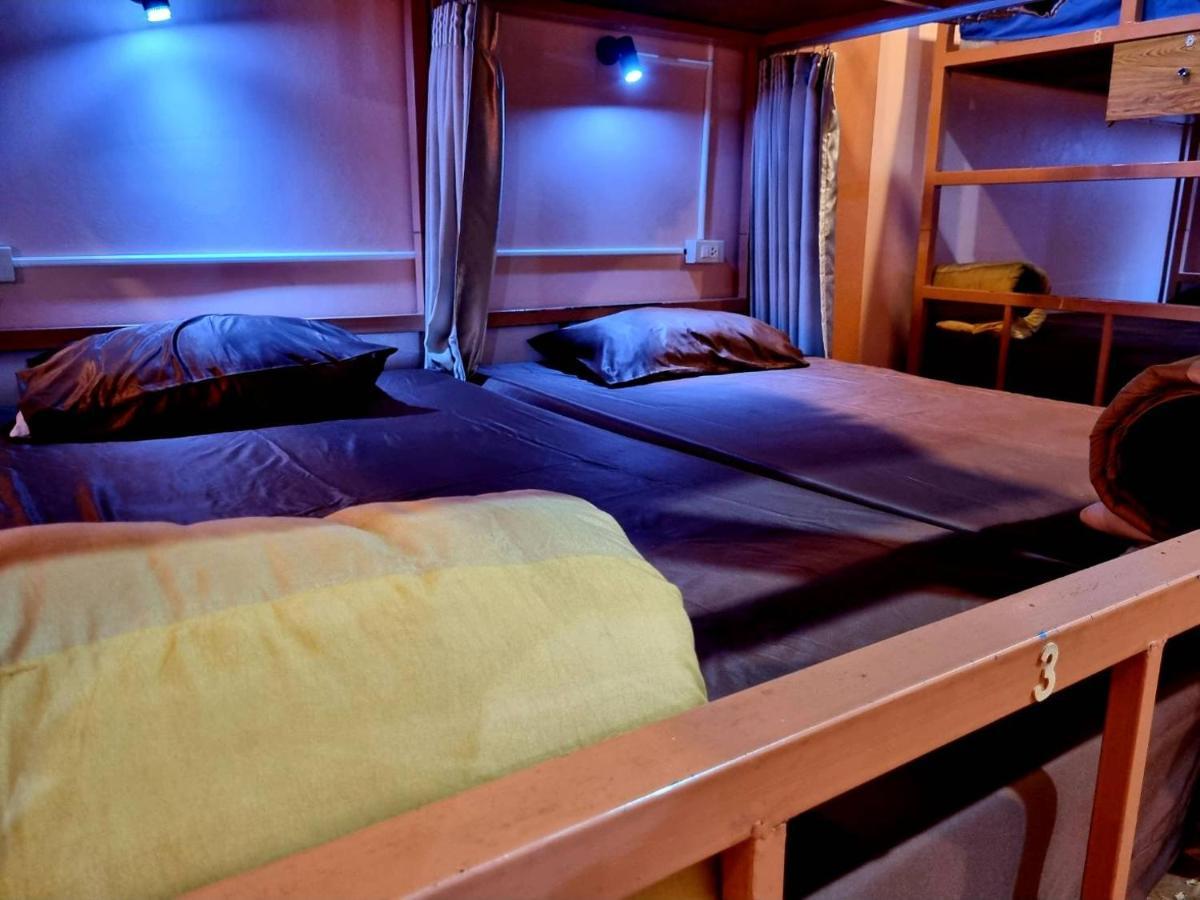 T2B Hostel Chiang Mai Buitenkant foto