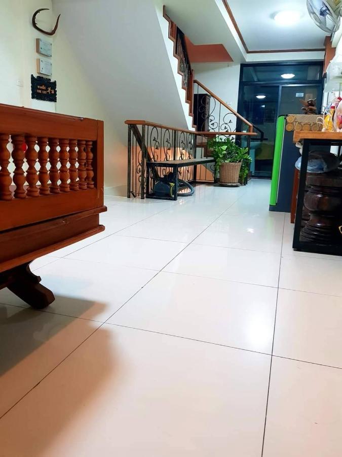 T2B Hostel Chiang Mai Buitenkant foto