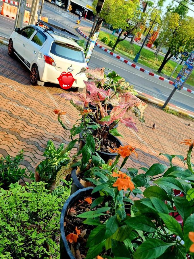 T2B Hostel Chiang Mai Buitenkant foto